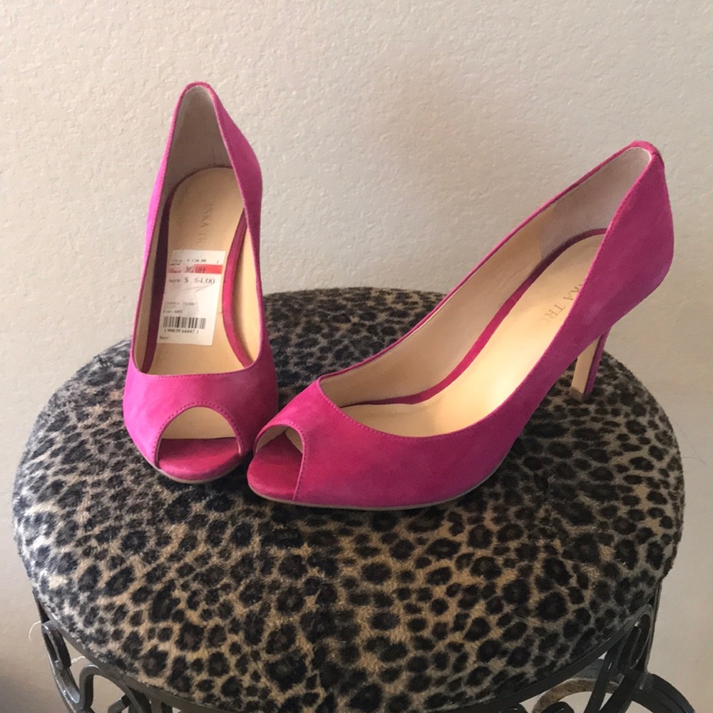 Hot pink Ivanka Trump heels
